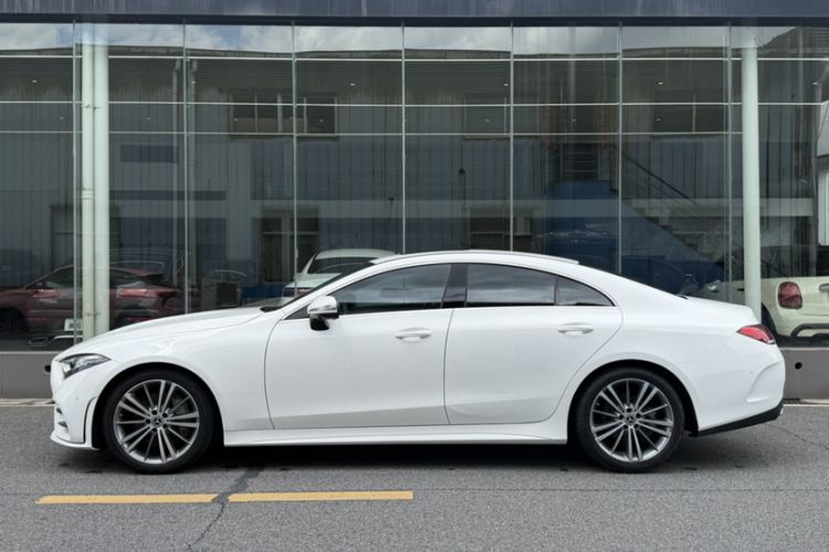 Used Mercedes-Benz CLS 2021 Refreshed CLS 300 Dynamic Edition Exterior 3