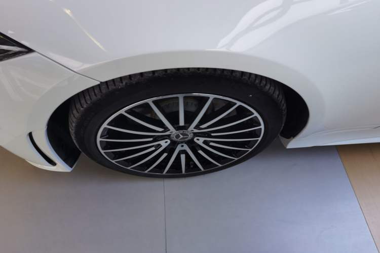 Used Mercedes-Benz CLS 2021 CLS 300 Luxury Model Exterior 3