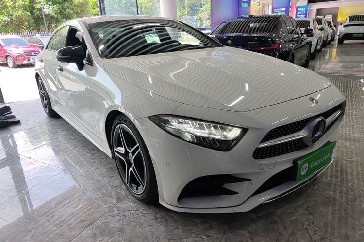 Used Mercedes-Benz CLS 2021 CLS 300 Luxury Model Front Right 45 Deg