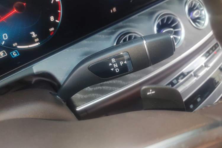 Used Mercedes-Benz CLS 2021 CLS 300 Sport Edition Gear Lever