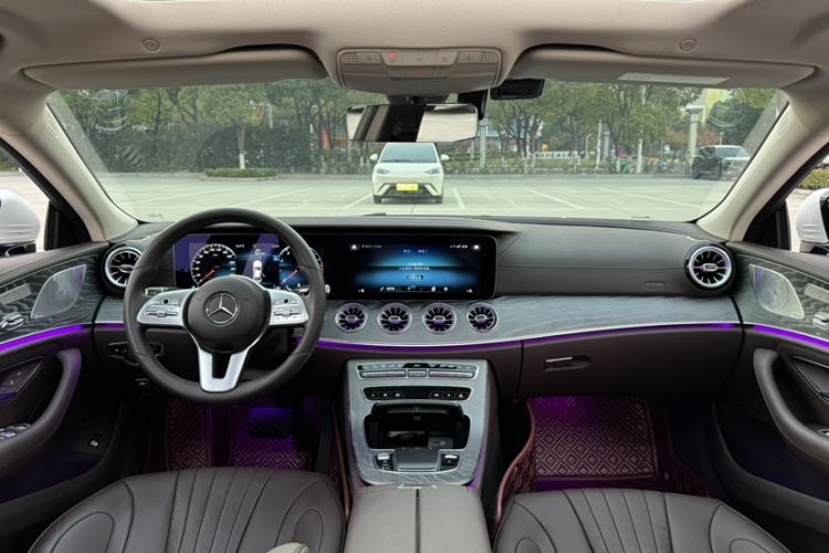 Used Mercedes-Benz CLS 2021 CLS 300 Sport Edition Interior 1