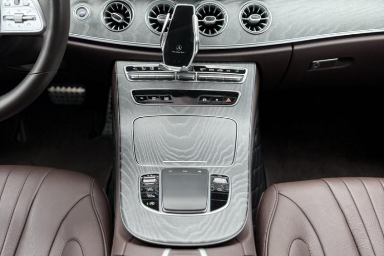 Used Mercedes-Benz CLS 2021 CLS 300 Luxury Model Interior 10