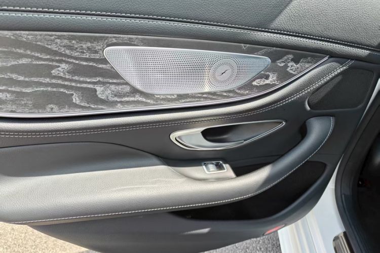 Used Mercedes-Benz CLS 2021 CLS 300 Sport Edition Interior 10