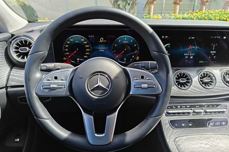 Used Mercedes-Benz CLS 2021 CLS 300 Sport Edition Interior 2