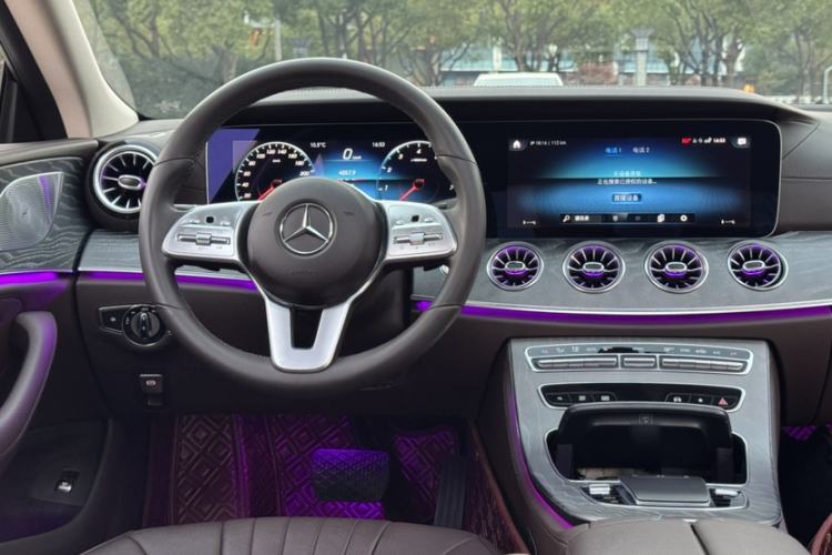 Used Mercedes-Benz CLS 2021 CLS 300 Sport Edition Interior 3