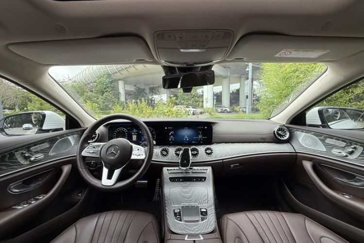 Used Mercedes-Benz CLS 2021 CLS 300 Luxury Model Interior 5