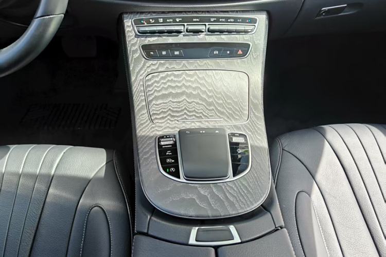 Used Mercedes-Benz CLS 2021 CLS 300 Sport Edition Interior 5