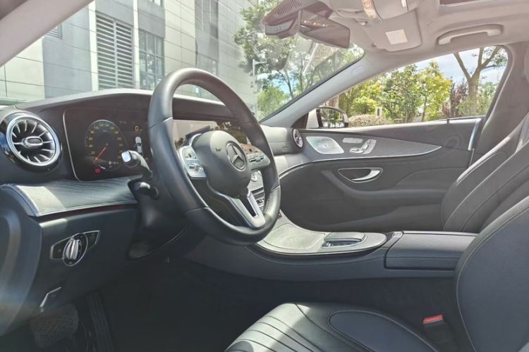 Used Mercedes-Benz CLS 2021 CLS 300 Sport Edition Interior 6
