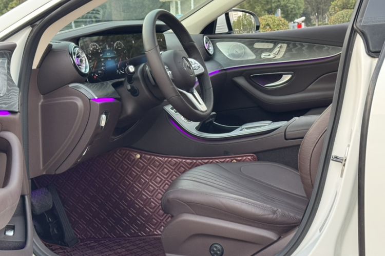 Used Mercedes-Benz CLS 2021 CLS 300 Sport Edition Interior 6