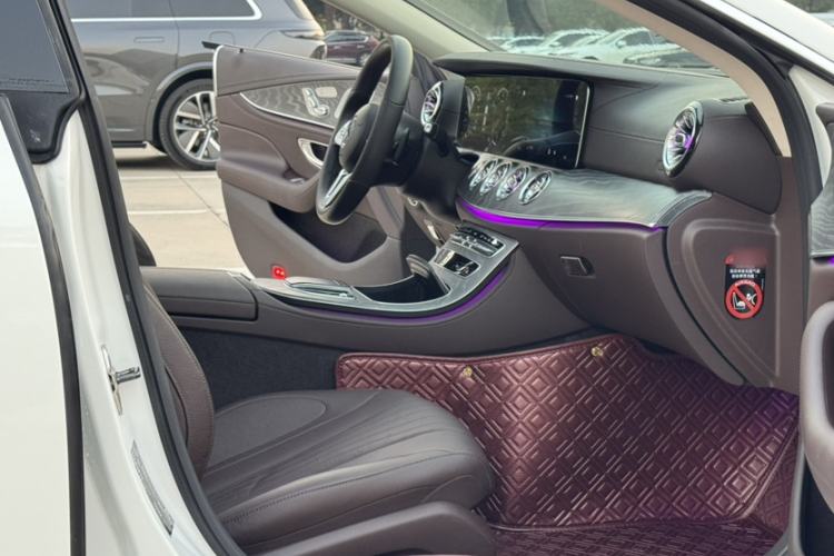 Used Mercedes-Benz CLS 2021 CLS 300 Sport Edition Interior 9