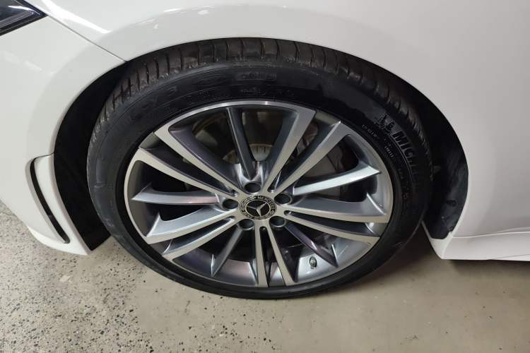Used Mercedes-Benz CLS 2021 CLS 300 Sport Edition Left Front Wheel Hub
