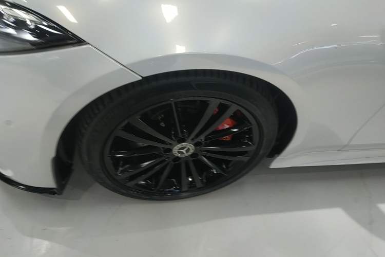 Used Mercedes-Benz CLS 2021 CLS 300 Sport Edition Left Front Wheel Hub