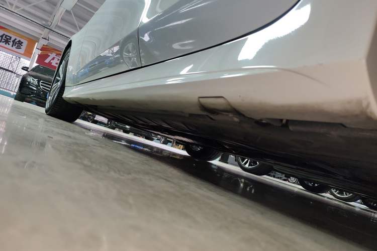 Used Mercedes-Benz CLS 2021 CLS 300 Sport Edition Left Side Sill