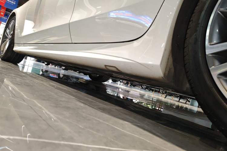 Used Mercedes-Benz CLS 2021 CLS 300 Sport Edition Left Side Sill