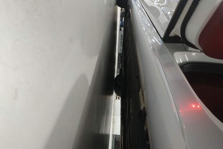 Used Mercedes-Benz CLS 2021 CLS 300 Sport Edition Left Side Sill