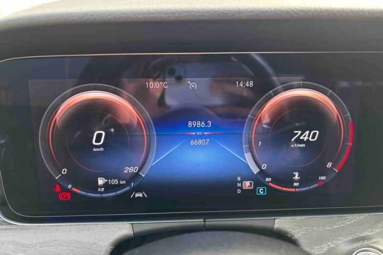 Used Mercedes-Benz CLS 2021 CLS 300 Luxury Model Odometer Close Up