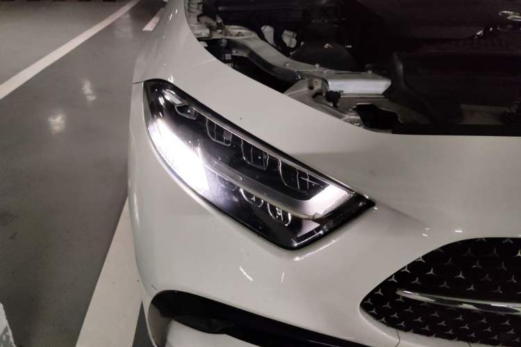 Used Mercedes-Benz CLS 2021 Refreshed CLS 300 Dynamic Edition Right Front Headlight