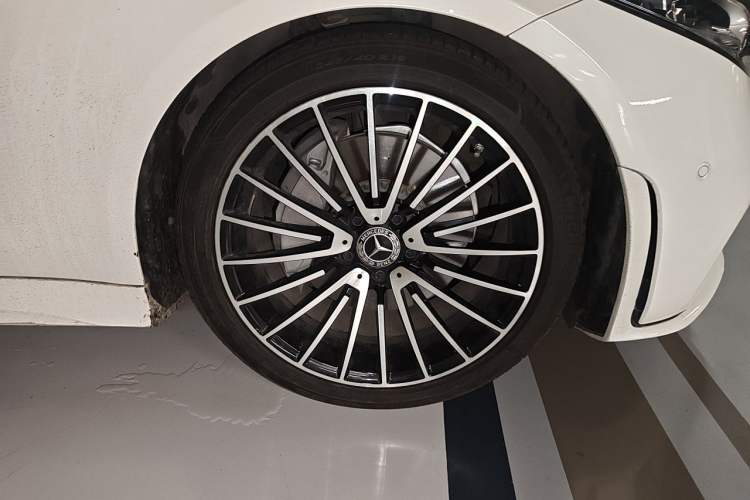 Used Mercedes-Benz CLS 2021 CLS 300 Sport Edition Right Front Wheel Hub