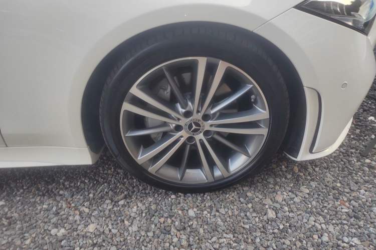 Used Mercedes-Benz CLS 2021 CLS 300 Sport Edition Right Front Wheel Hub