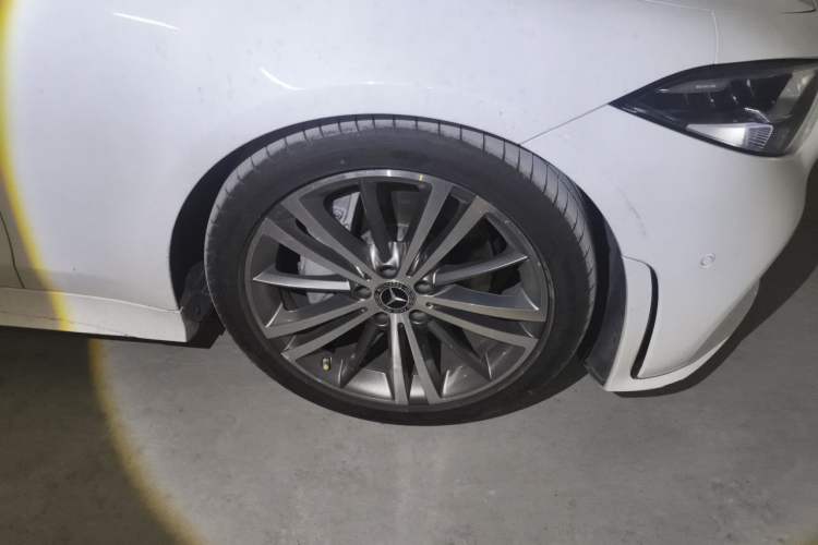 Used Mercedes-Benz CLS 2021 CLS 300 Sport Edition Right Front Wheel Hub