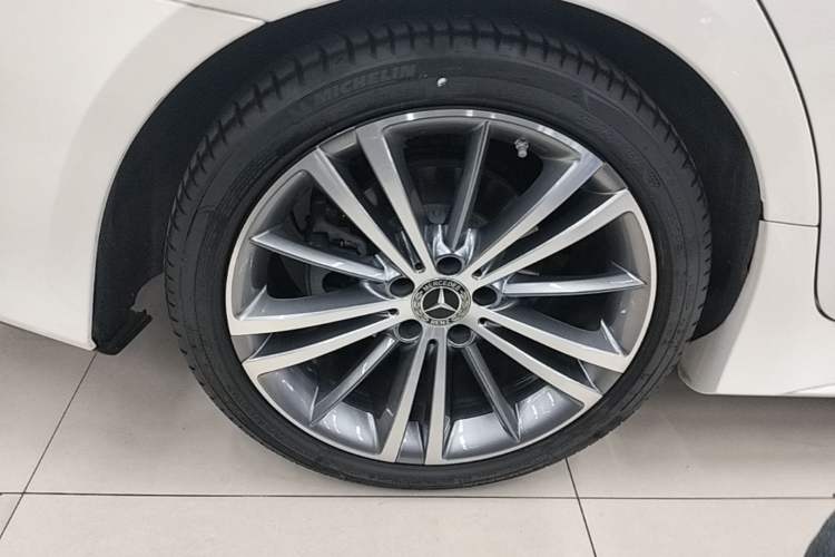 Used Mercedes-Benz CLS 2021 CLS 300 Sport Edition Right Rear Wheel Hub