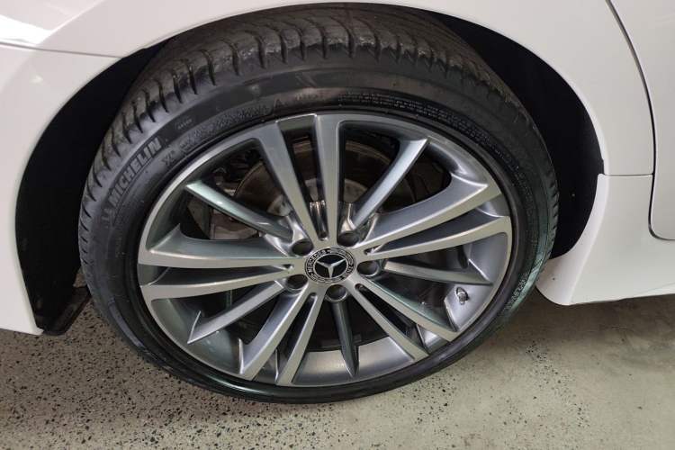 Used Mercedes-Benz CLS 2021 CLS 300 Sport Edition Right Rear Wheel Hub