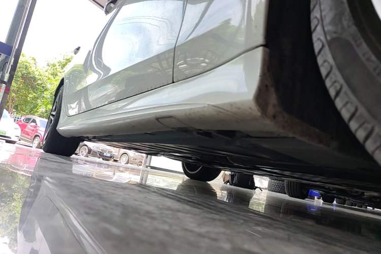 Used Mercedes-Benz CLS 2021 CLS 300 Luxury Model Right Side Sill