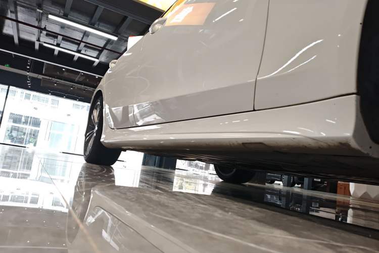 Used Mercedes-Benz CLS 2021 CLS 300 Sport Edition Right Side Sill