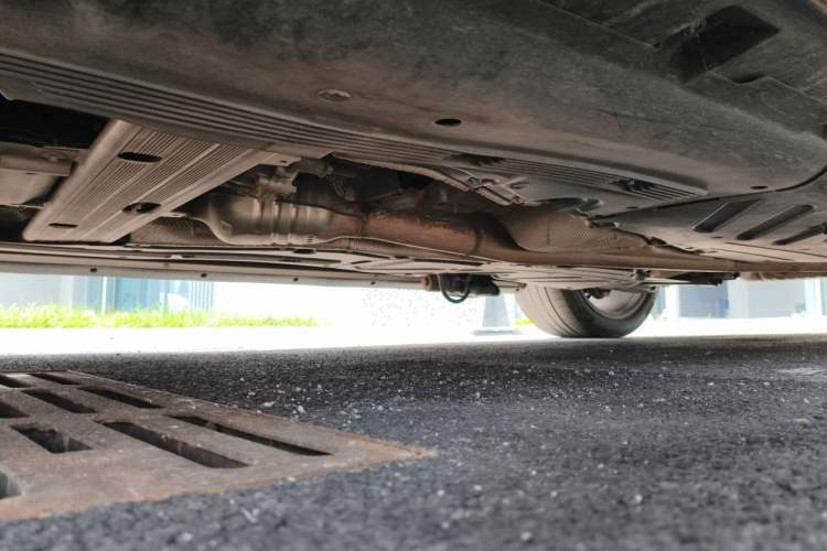 Used Mercedes-Benz CLS  Chassis Front Left