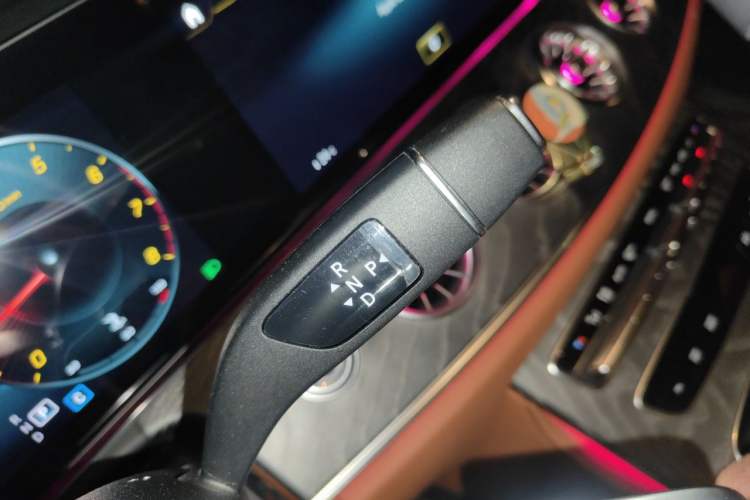 Used Mercedes-Benz CLS 2022 CLS 300 Sport Edition Gear Lever