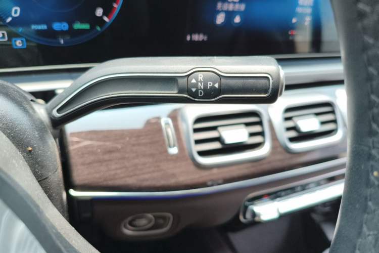Used Mercedes-Benz CLS  Gear Lever