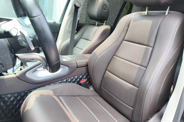 Used Mercedes-Benz CLS  Left Front Seat