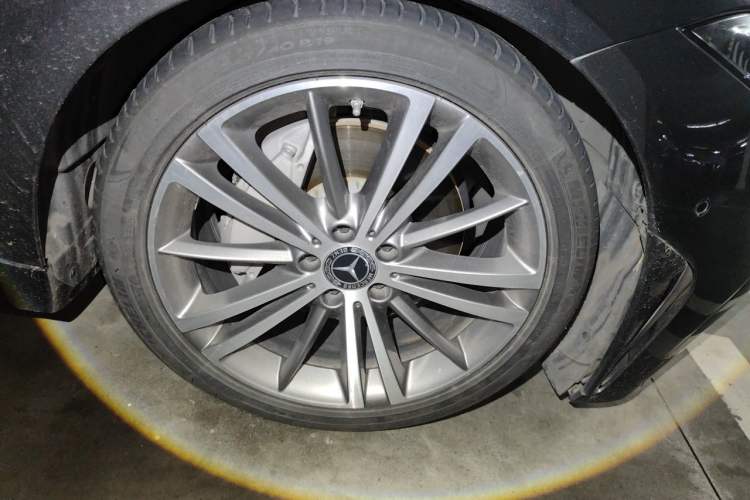 Used Mercedes-Benz CLS 2022 CLS 300 Sport Edition Right Front Wheel Hub