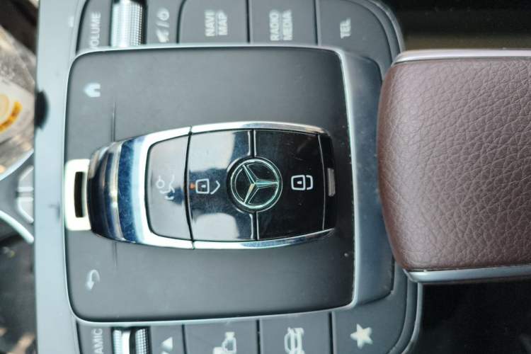 Used Mercedes-Benz CLS  Vehicle Key