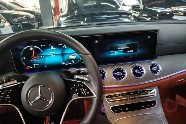 Used Mercedes-Benz CLS 2022 CLS 300 Sport Edition Center Console