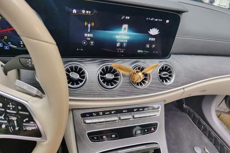 Used Mercedes-Benz CLS 2022 CLS 300 Sport Edition Audio And AC Panel