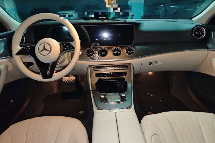 Used Mercedes-Benz CLS 2022 CLS 300 Sport Edition Center Console
