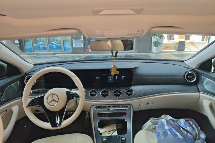 Used Mercedes-Benz CLS 2022 CLS 300 Luxury Model Center Console