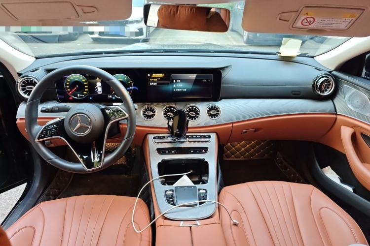 Used Mercedes-Benz CLS 2022 CLS 300 Sport Edition Center Console