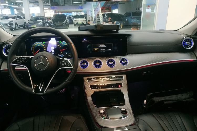 Used Mercedes-Benz CLS 2022 CLS 300 Sport Edition Center Console