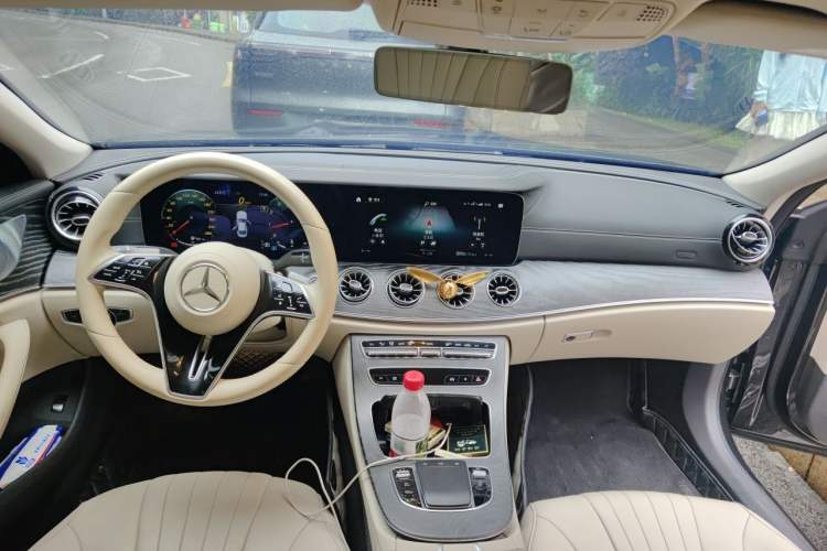 Used Mercedes-Benz CLS 2022 CLS 300 Sport Edition Center Console