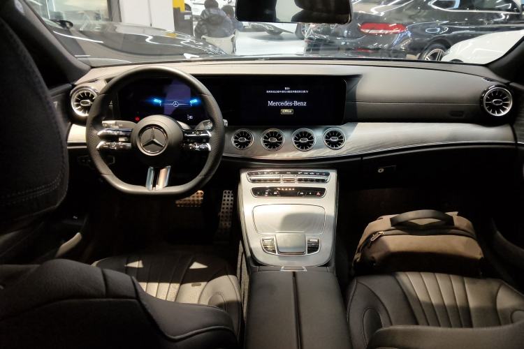 Used Mercedes-Benz CLS 2022 CLS 300 Luxury Model Center Console