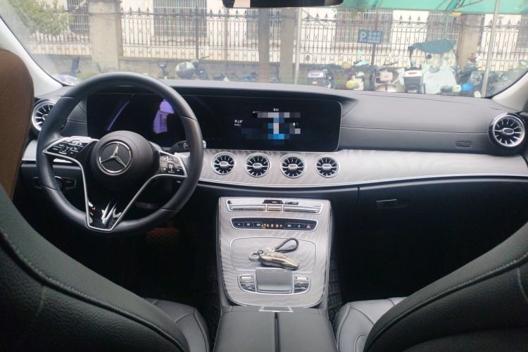 Used Mercedes-Benz CLS 2022 CLS 300 Sport Edition Center Console