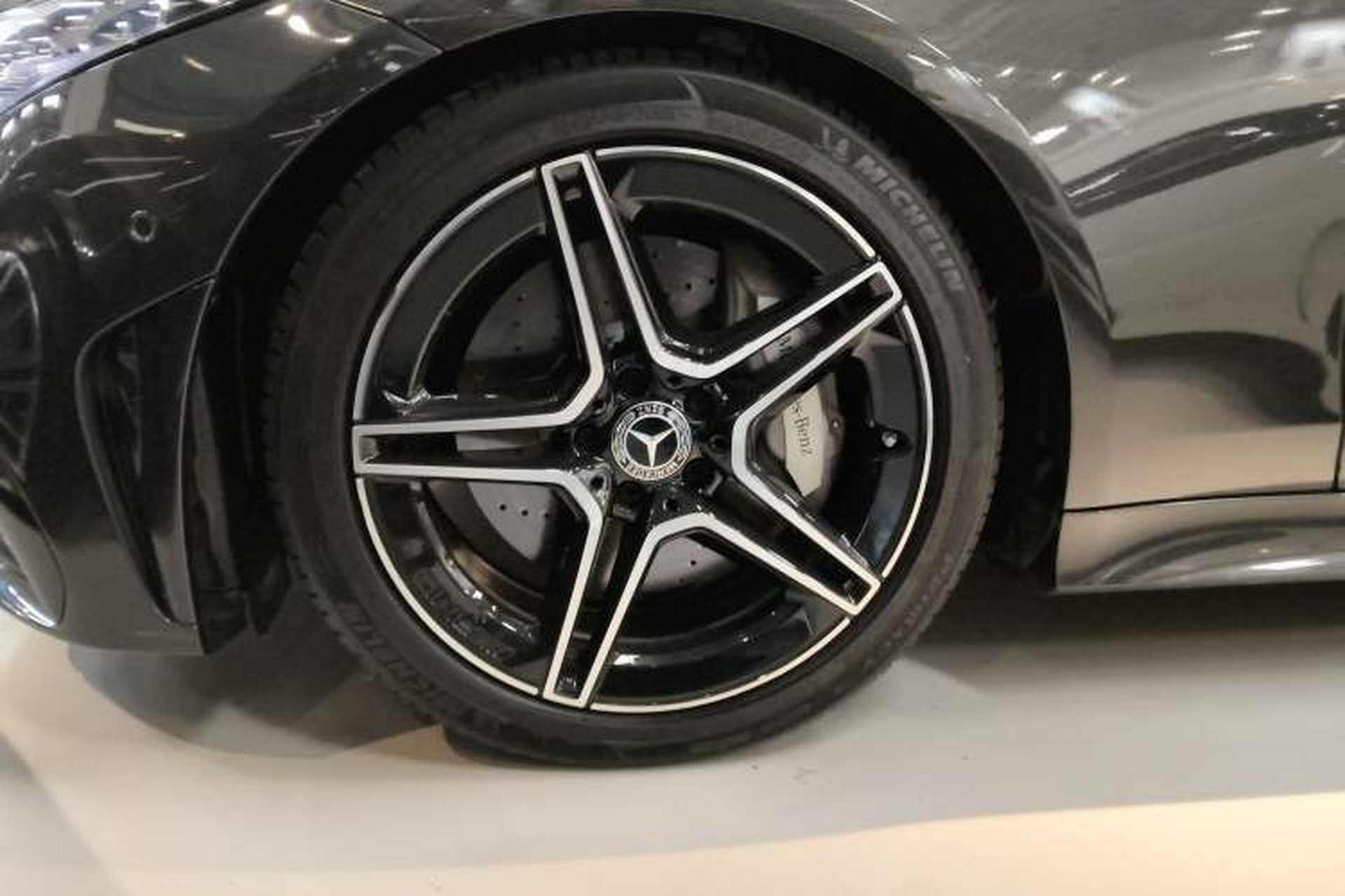 Used Mercedes-Benz CLS 2022 CLS 300 Luxury Model Exterior 4