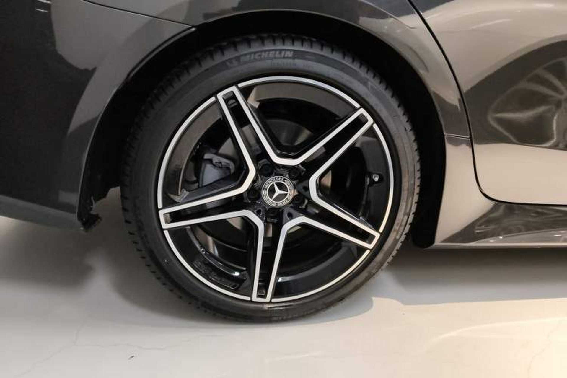 Used Mercedes-Benz CLS 2022 CLS 300 Luxury Model Exterior 5