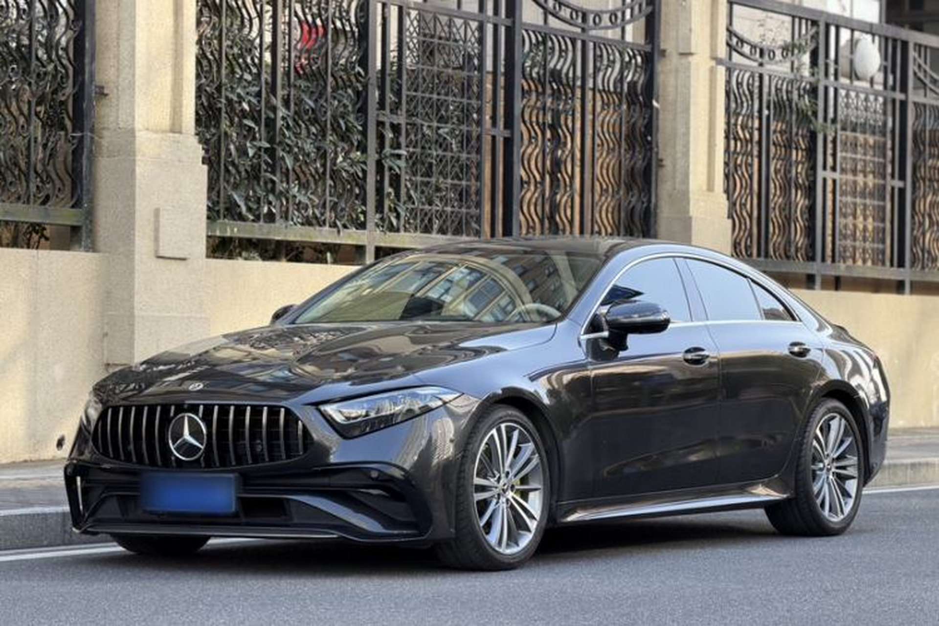 Used Mercedes-Benz CLS 2022 CLS 300 Sport Edition Front Left 45 Deg