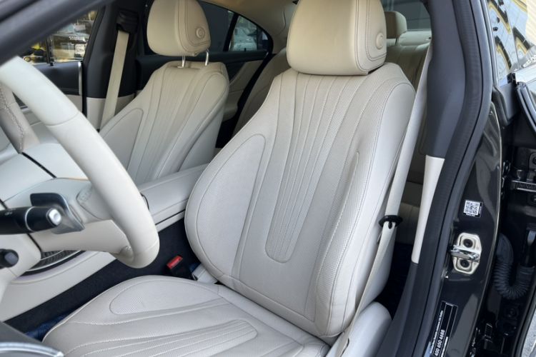 Used Mercedes-Benz CLS 2022 CLS 300 Sport Edition Interior 1