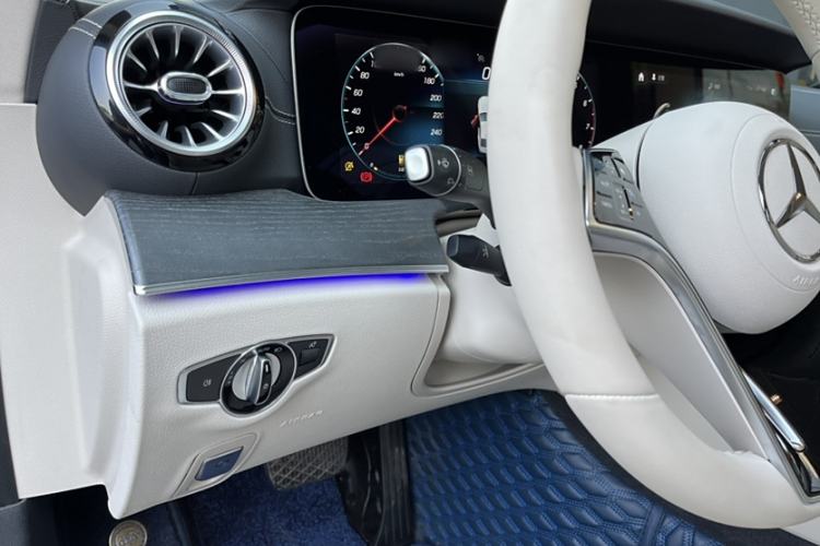 Used Mercedes-Benz CLS 2022 CLS 300 Sport Edition Interior 10