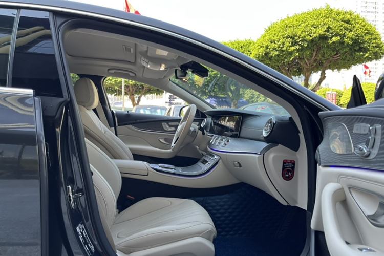 Used Mercedes-Benz CLS 2022 CLS 300 Sport Edition Interior 12