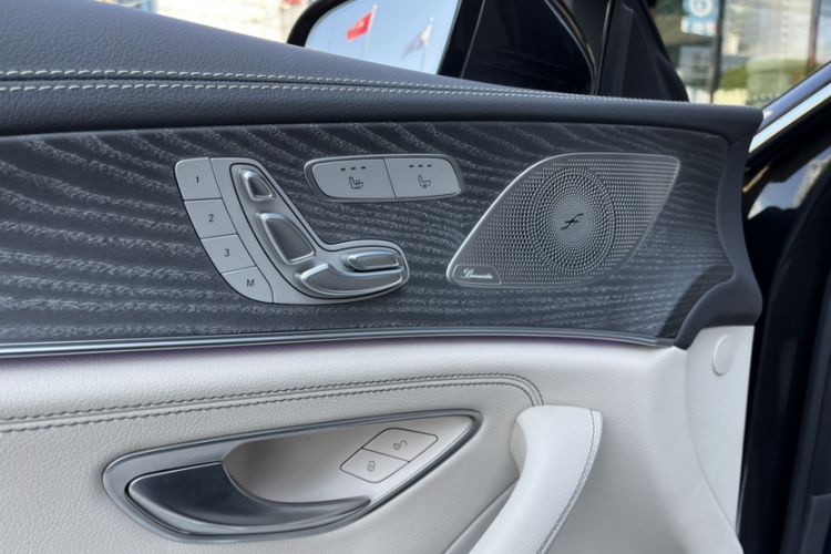 Used Mercedes-Benz CLS 2022 CLS 300 Sport Edition Interior 2